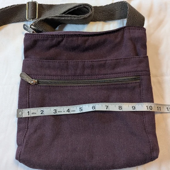 Ladies Thirty One Crossbody Plum Bag/Purse - Picture 9 of 12